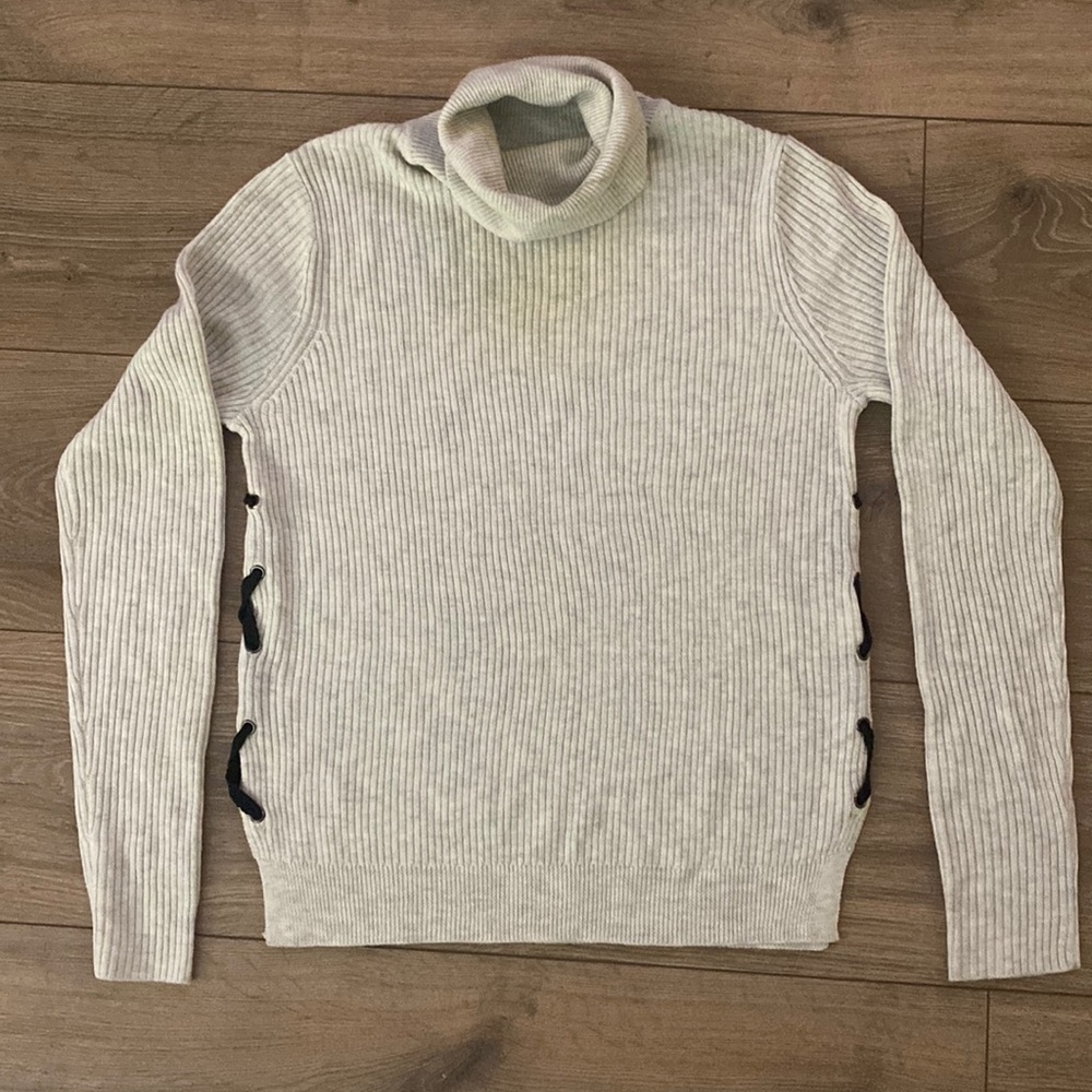 John + Jenn Gray Turtleneck Side Tied Ribbed Sweater size XS